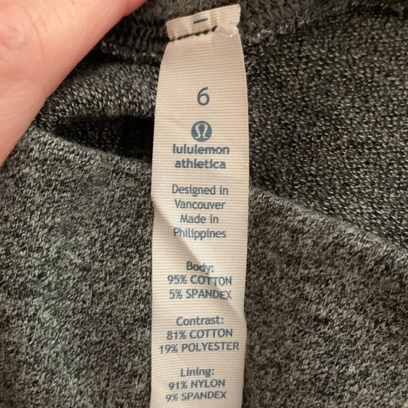 Lululemon gray and black skirt, 6 - Picture 7 of 7